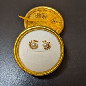 14k yellow gold pearl earrings